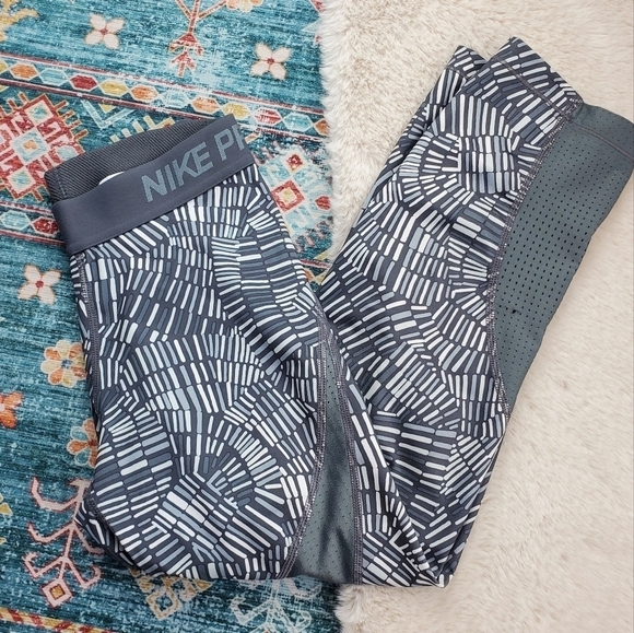 Nike Pro Legging Gray White XS - Picture 1 of 9